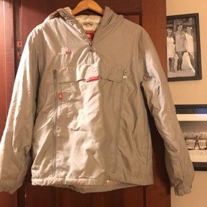 Grey echo red pullover jacket